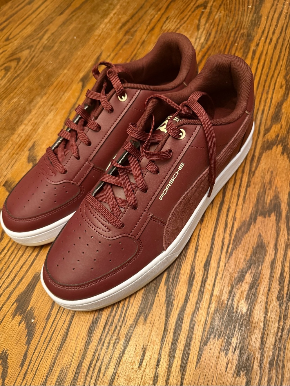 Puma Men’s Burgundy Low-Top Sneakers - Picture 3 of 7